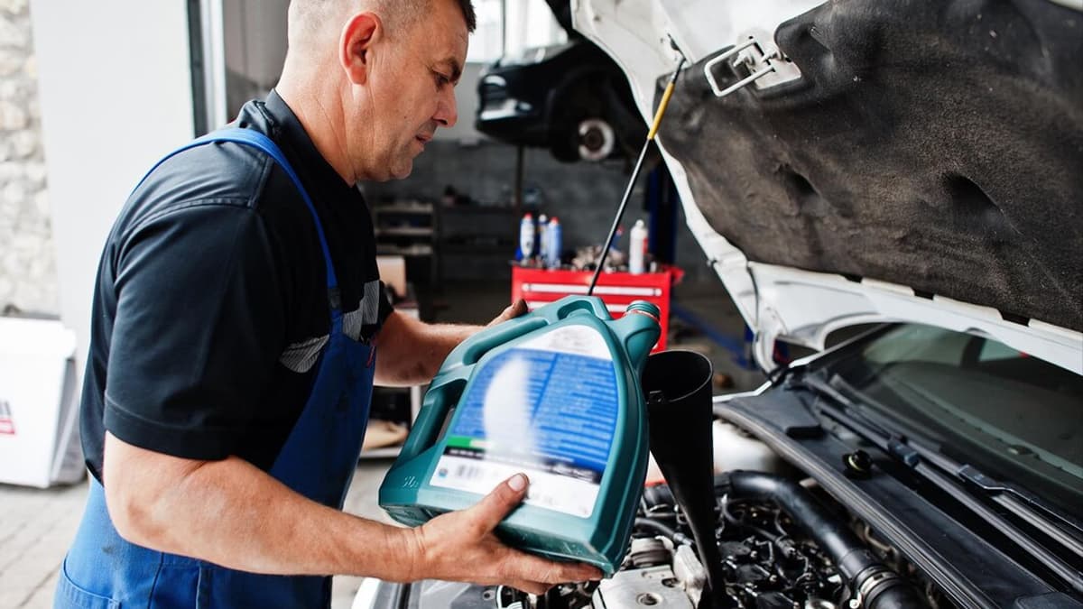 Oil Change at S&R Motors in Hayward, CA
